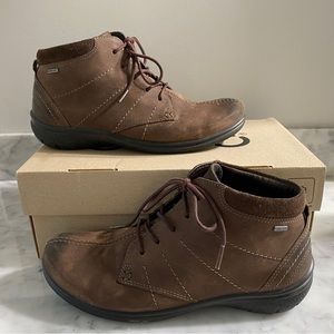 Ecco Low Cut Bootie Womens Size 38 (7-7.5)